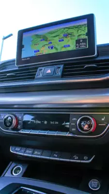 Audi Q5 &pi;&rho;&omicron;&sigmaf; &epsilon;&nu;&omicron;&iota;&kappa;ί&alpha;&sigma;&eta; &sigma;&epsilon; &Alpha;&gamma;ί&alpha; &Nu;ά&pi;&alpha;