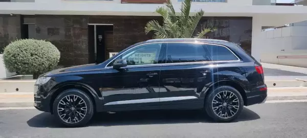 Audi Q7 for rent in Kouklia