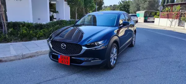 Mazda CX-30 &pi;&rho;&omicron;&sigmaf; &epsilon;&nu;&omicron;&iota;&kappa;ί&alpha;&sigma;&eta; &sigma;&epsilon; &Kappa;ύ&pi;&rho;&omicron;&sigmaf;