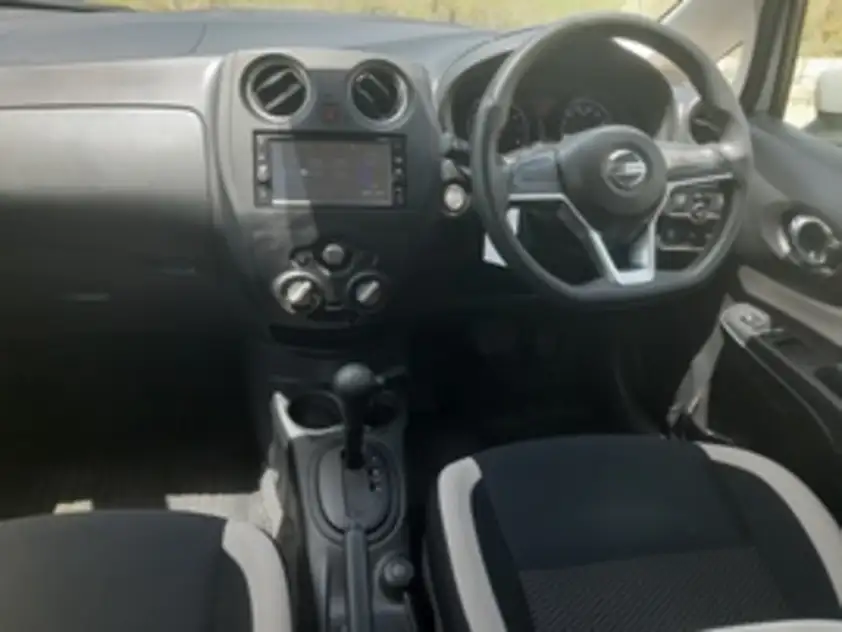 Nissan Note &pi;&rho;&omicron;&sigmaf; &epsilon;&nu;&omicron;&iota;&kappa;ί&alpha;&sigma;&eta; &sigma;&epsilon; &Xi;&upsilon;&lambda;&omicron;&phi;ά&gamma;&omicron;&upsilon;