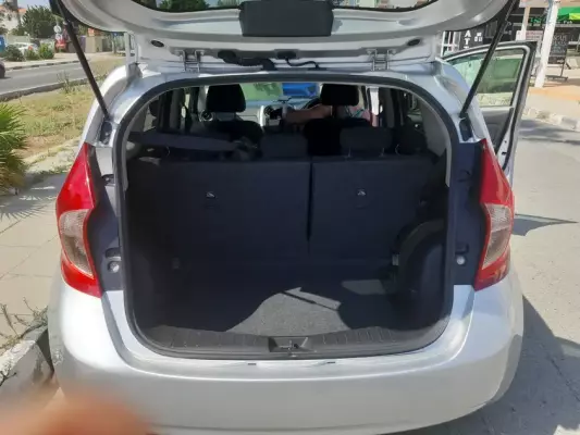 Nissan Note &pi;&rho;&omicron;&sigmaf; &epsilon;&nu;&omicron;&iota;&kappa;ί&alpha;&sigma;&eta; &sigma;&epsilon; &Xi;&upsilon;&lambda;&omicron;&phi;ά&gamma;&omicron;&upsilon;