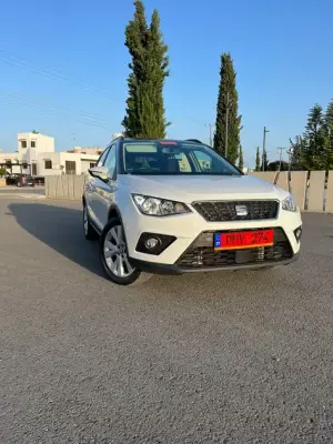 Seat Arona &pi;&rho;&omicron;&sigmaf; &epsilon;&nu;&omicron;&iota;&kappa;ί&alpha;&sigma;&eta; &sigma;&epsilon; &Pi;ά&phi;&omicron;&sigmaf;