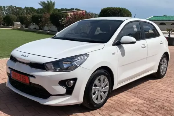 KIA Rio &pi;&rho;&omicron;&sigmaf; &epsilon;&nu;&omicron;&iota;&kappa;ί&alpha;&sigma;&eta; &sigma;&epsilon; &Lambda;&epsilon;&mu;&epsilon;&sigma;ό&sigmaf;