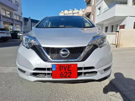 Nissan Note &pi;&rho;&omicron;&sigmaf; &epsilon;&nu;&omicron;&iota;&kappa;ί&alpha;&sigma;&eta; &sigma;&epsilon; &Kappa;ύ&pi;&rho;&omicron;&sigmaf;