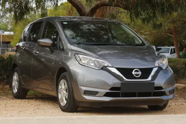 Nissan Note &pi;&rho;&omicron;&sigmaf; &epsilon;&nu;&omicron;&iota;&kappa;ί&alpha;&sigma;&eta; &sigma;&epsilon; &Kappa;ύ&pi;&rho;&omicron;&sigmaf;