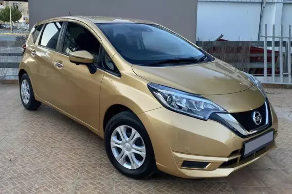 Nissan Note &pi;&rho;&omicron;&sigmaf; &epsilon;&nu;&omicron;&iota;&kappa;ί&alpha;&sigma;&eta; &sigma;&epsilon; &Kappa;ύ&pi;&rho;&omicron;&sigmaf;
