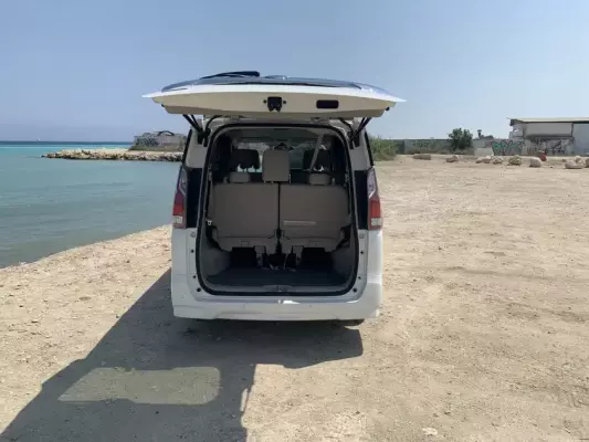 Nissan Serena for rent in Kakopetria