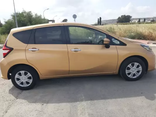Nissan Note &pi;&rho;&omicron;&sigmaf; &epsilon;&nu;&omicron;&iota;&kappa;ί&alpha;&sigma;&eta; &sigma;&epsilon; &Kappa;ύ&pi;&rho;&omicron;&sigmaf;