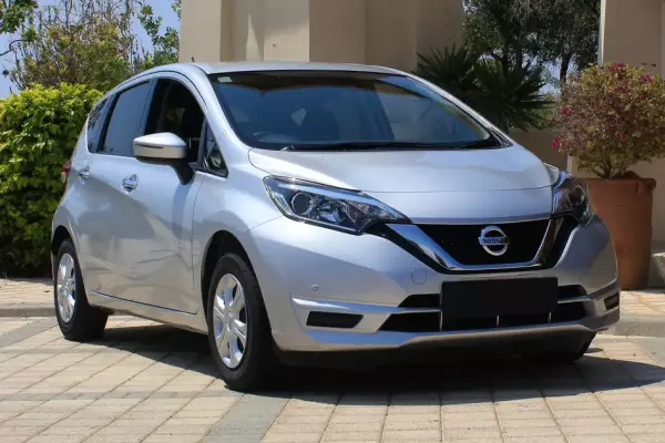 Nissan Note &pi;&rho;&omicron;&sigmaf; &epsilon;&nu;&omicron;&iota;&kappa;ί&alpha;&sigma;&eta; &sigma;&epsilon; &Kappa;ύ&pi;&rho;&omicron;&sigmaf;